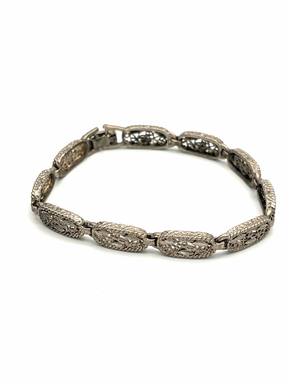 1930s Filigree Art Deco Oval Link Bracelet in Coin Silver - Women Jewelry